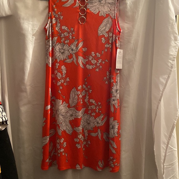 Ladies petite Med Patrons of Peace Dress please check measurements - Picture 2 of 5